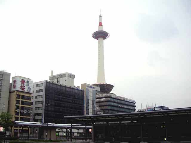 09kyoto_tower413